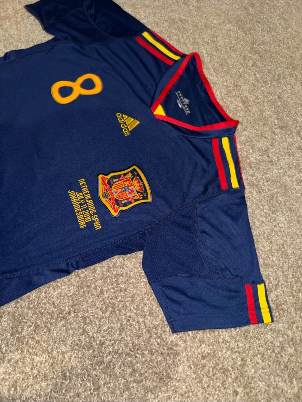 Adidas Spain 2010 Xavi Hernandez #8 Men’s Retro Away Soccer Jersey